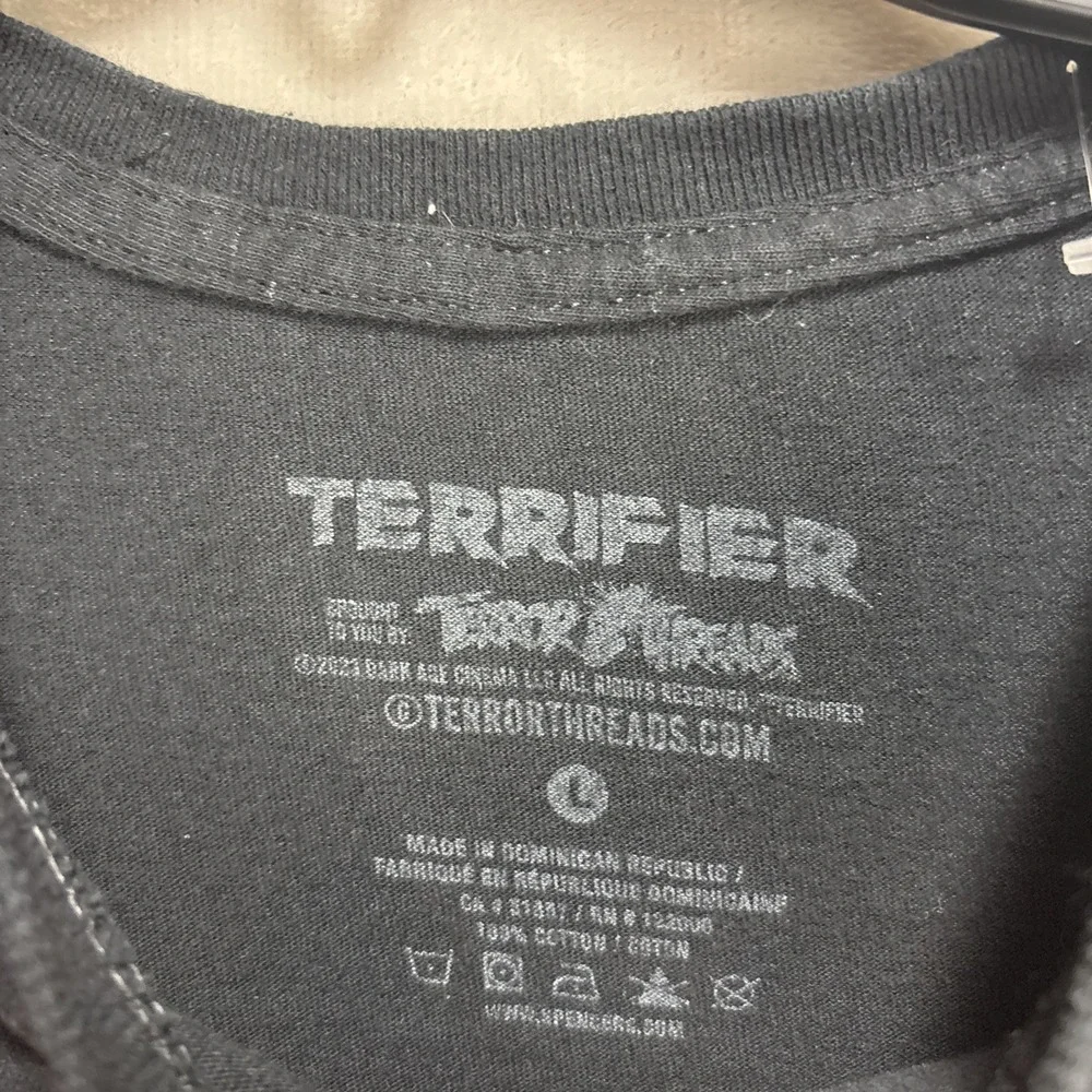 Terrifier Art the Clown Meat Cleaver Adult Size  Large SS T-shirt Terror Threads - Picture 3 of 6